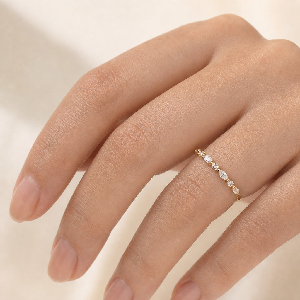 18K Gold Scalloped Diamond Ring in (1/4 ct. tw.)