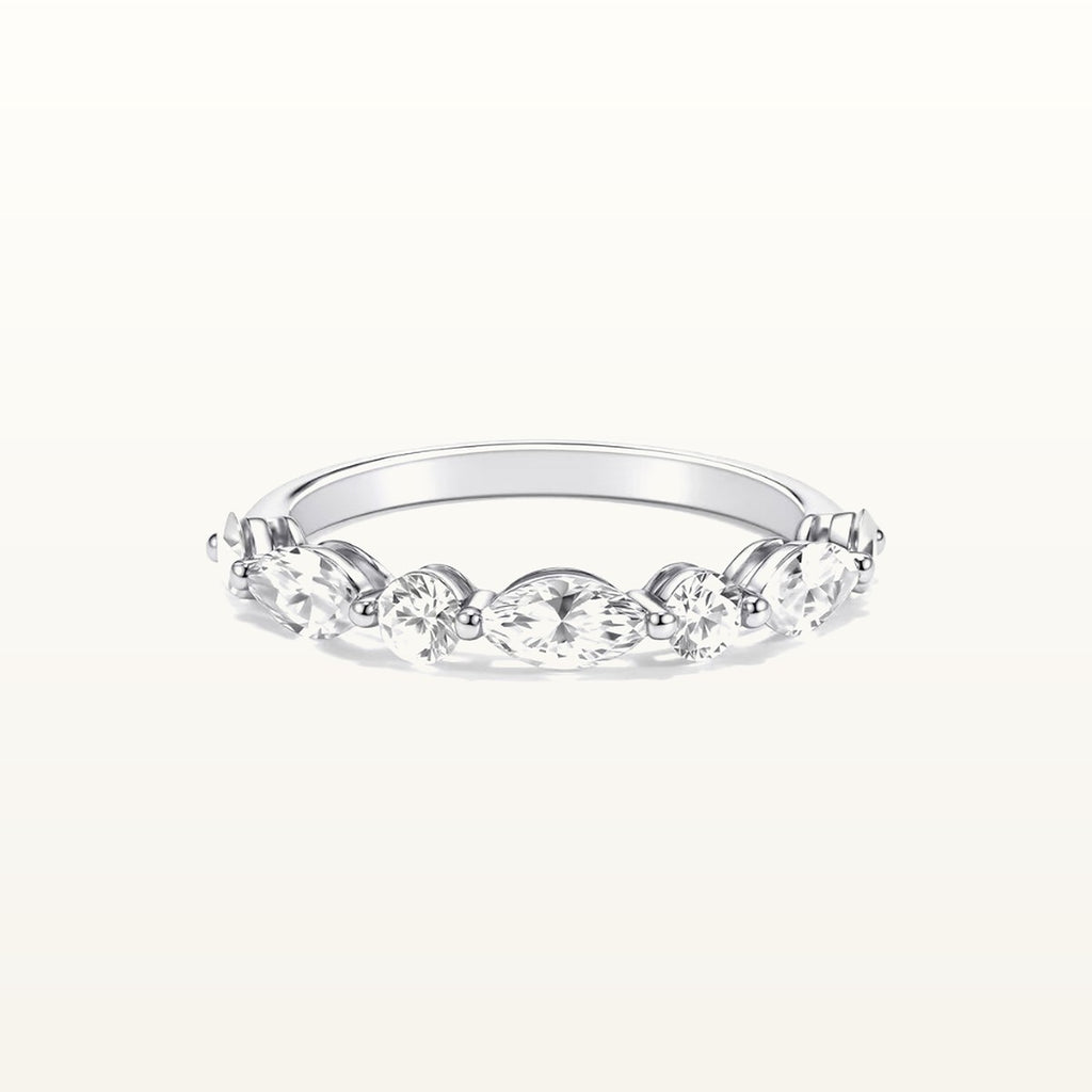 18K Gold Scalloped Diamond Ring in (1/4 ct. tw.)